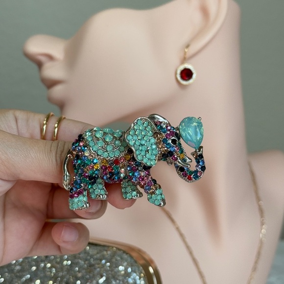 ⚜️❤️‍🔥 Chic Colorful Elephant Brooch 🐘💚 - Picture 3 of 5